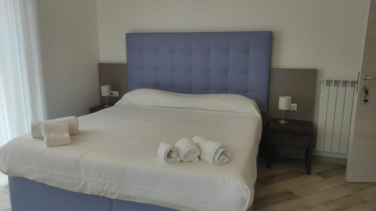 La Perla Del Tirreno Guest House サプリ エクステリア 写真